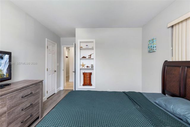 8121 SW 203rd St, Cutler Bay, FL 33189