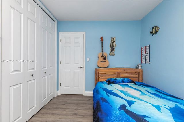 8121 SW 203rd St, Cutler Bay, FL 33189