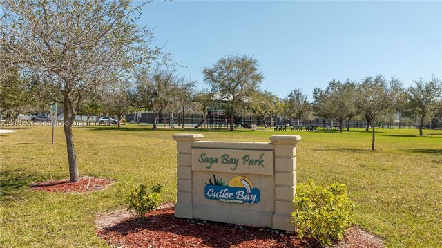 8121 SW 203rd St, Cutler Bay, FL 33189