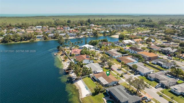 8121 SW 203rd St, Cutler Bay, FL 33189