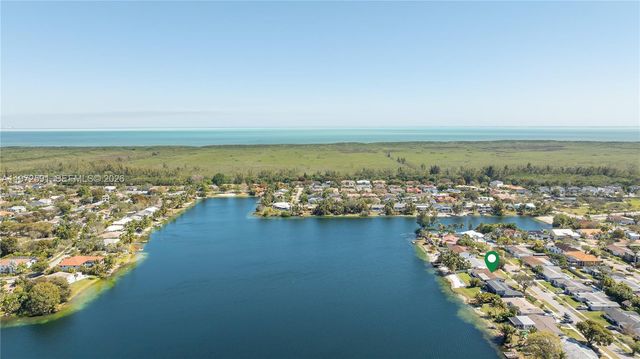 8121 SW 203rd St, Cutler Bay, FL 33189