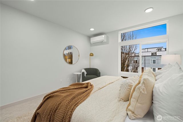 903 B NW 56th Street, Seattle, WA 98107