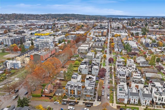 903 B NW 56th Street, Seattle, WA 98107