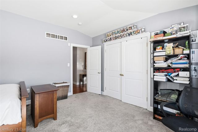 230 Hampshire Court, Dearborn, MI 48124