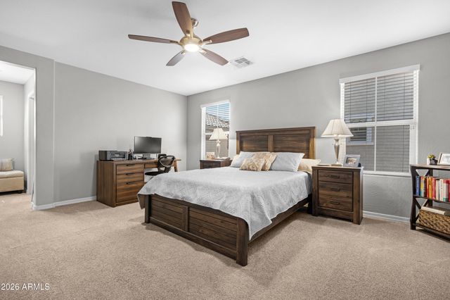 146 E BLUEJAY Drive, Chandler, AZ 85286