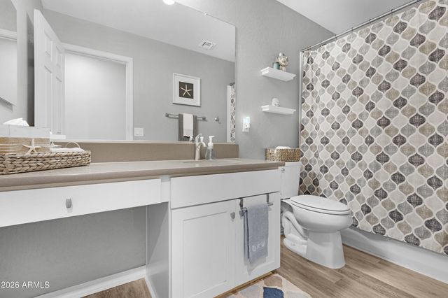 146 E BLUEJAY Drive, Chandler, AZ 85286