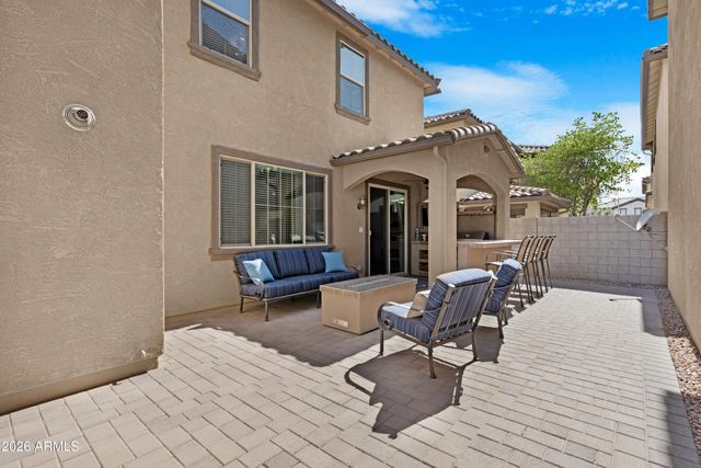 146 E BLUEJAY Drive, Chandler, AZ 85286