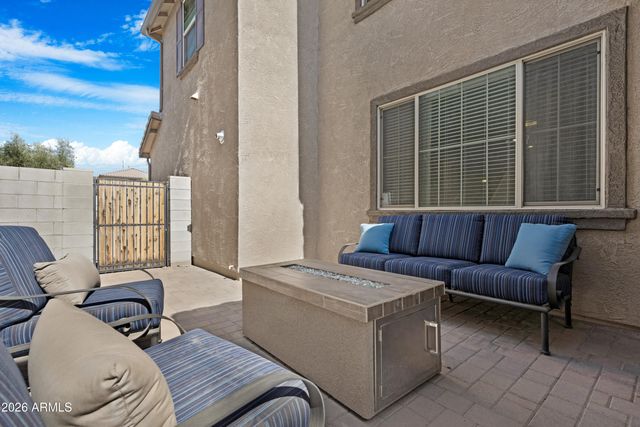 146 E BLUEJAY Drive, Chandler, AZ 85286