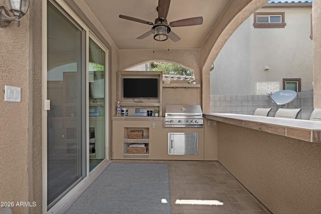 146 E BLUEJAY Drive, Chandler, AZ 85286