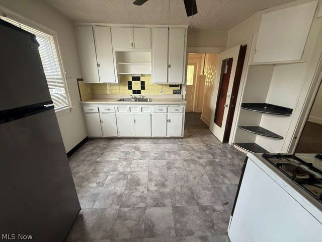 3568 E 110th Street, Cleveland, OH 44105