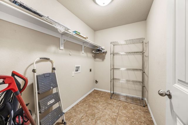 4469 W Pecan Street, Fayetteville, AR 72704