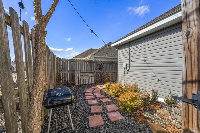 4469 W Pecan Street, Fayetteville, AR 72704