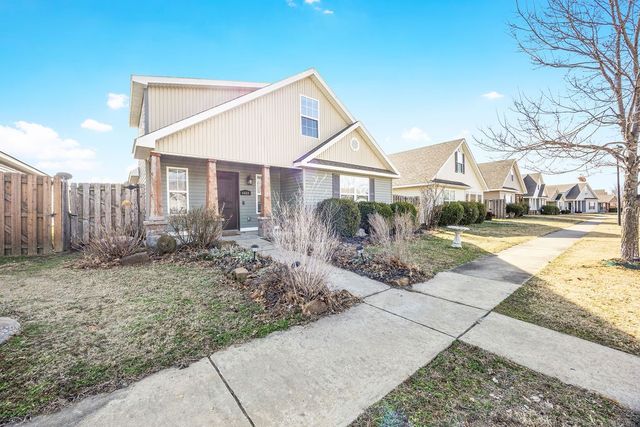 4469 W Pecan Street, Fayetteville, AR 72704