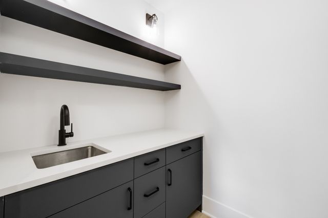 1101 Paris Ave, Nashville, TN 37204