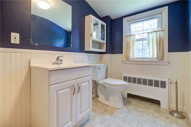 73 lindy Avenue, East Providence, RI 02915