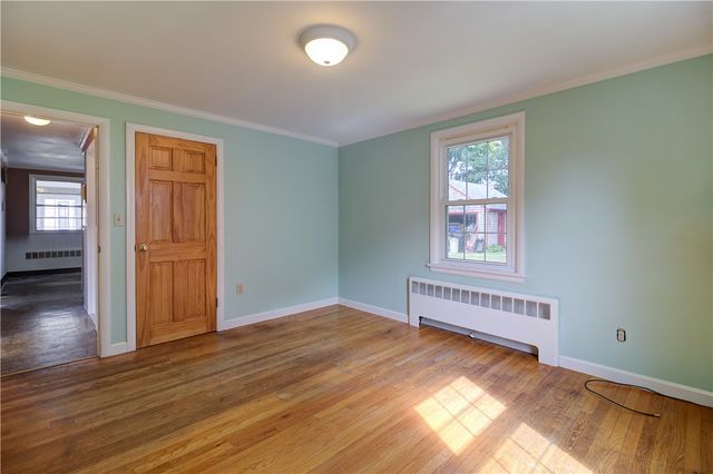 73 lindy Avenue, East Providence, RI 02915