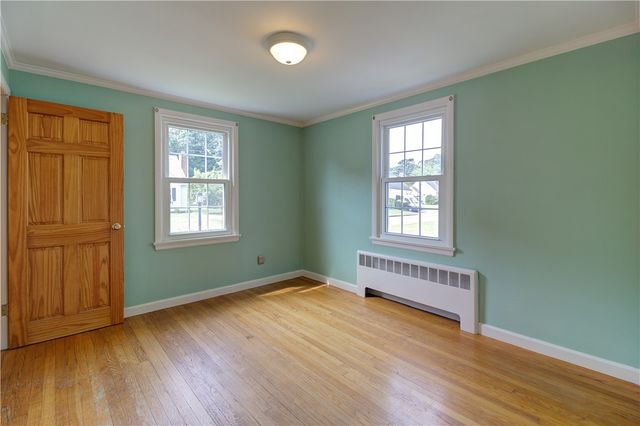 73 lindy Avenue, East Providence, RI 02915