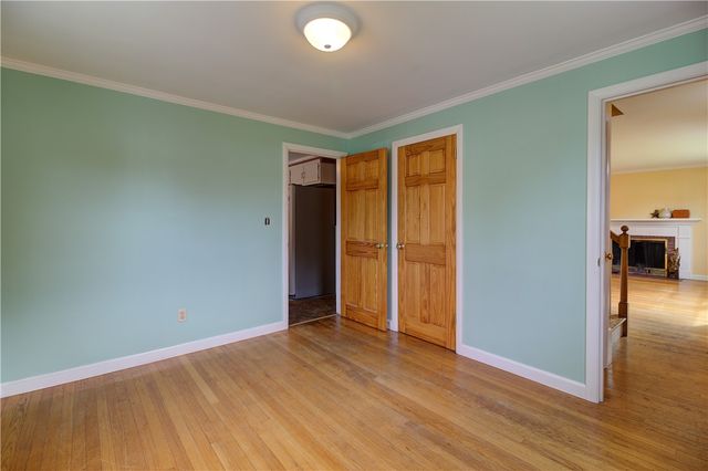 73 lindy Avenue, East Providence, RI 02915