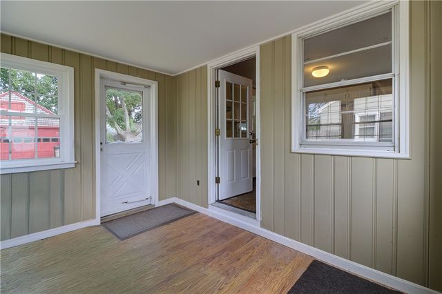 73 lindy Avenue, East Providence, RI 02915
