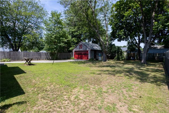 73 lindy Avenue, East Providence, RI 02915