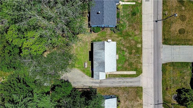 73 lindy Avenue, East Providence, RI 02915