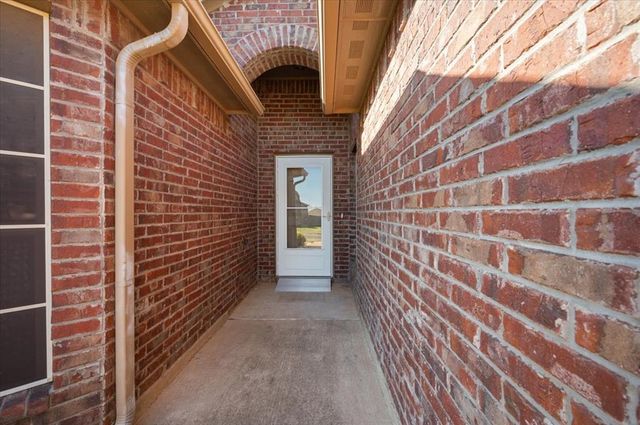 11305 NW 96th Street, Yukon, OK 73099