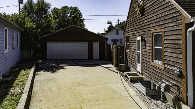 8519 W Adler STREET, Milwaukee, WI 53214