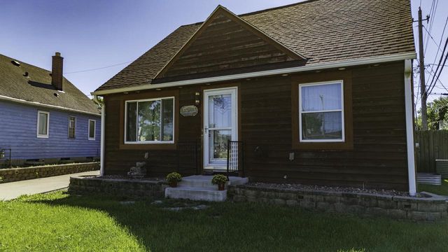 8519 W Adler STREET, Milwaukee, WI 53214
