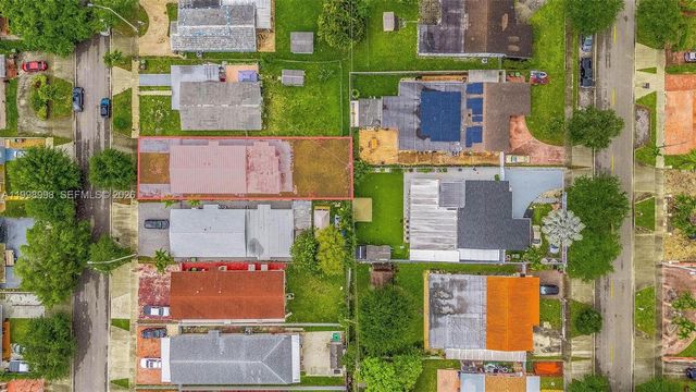 847 W 34th St, Hialeah, FL 33012
