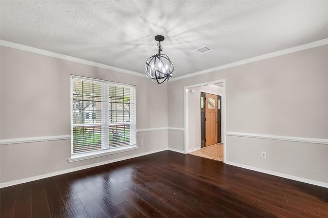 2402 Oak Shores Drive, Houston, TX 77339