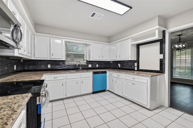 2402 Oak Shores Drive, Houston, TX 77339