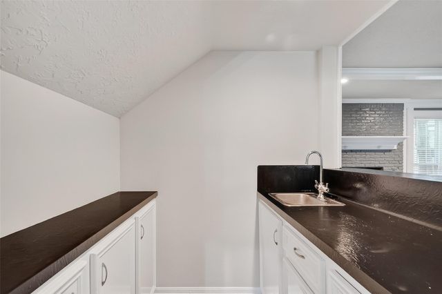 2402 Oak Shores Drive, Houston, TX 77339