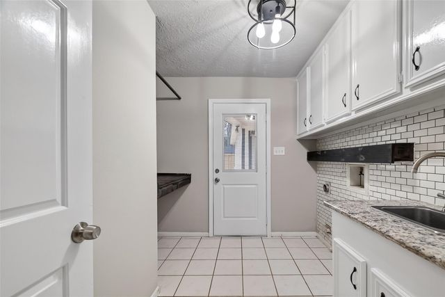 2402 Oak Shores Drive, Houston, TX 77339