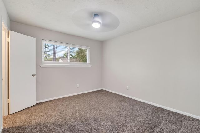 2402 Oak Shores Drive, Houston, TX 77339