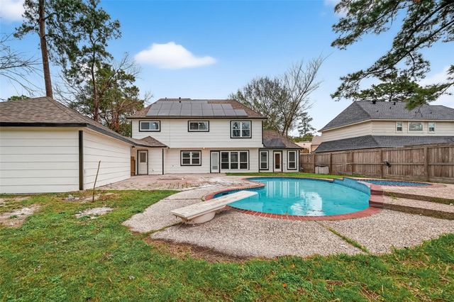 2402 Oak Shores Drive, Houston, TX 77339