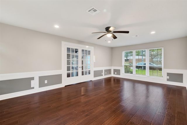 2402 Oak Shores Drive, Houston, TX 77339