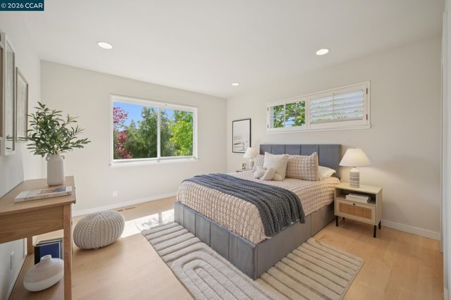 145 Danefield Pl, Moraga, CA 94556
