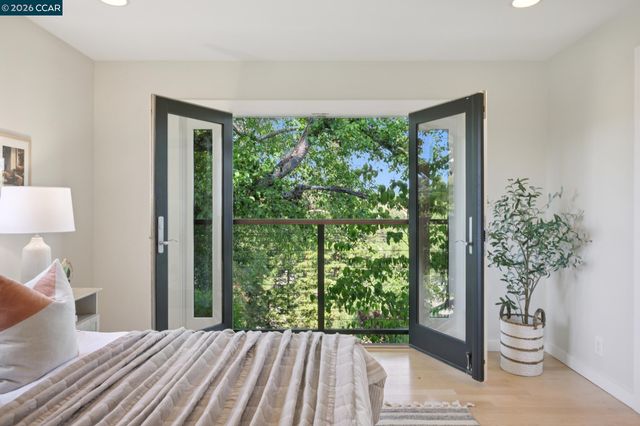 145 Danefield Pl, Moraga, CA 94556