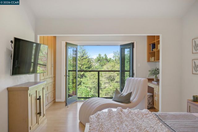 145 Danefield Pl, Moraga, CA 94556