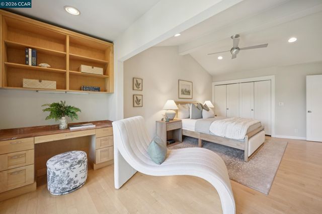 145 Danefield Pl, Moraga, CA 94556