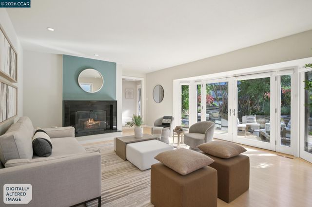 145 Danefield Pl, Moraga, CA 94556