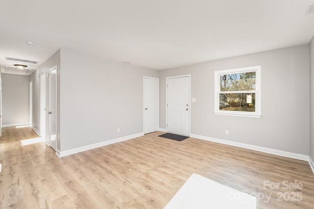 4209 Donnybrook Place, Charlotte, NC 28205