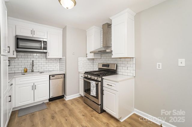 4209 Donnybrook Place, Charlotte, NC 28205