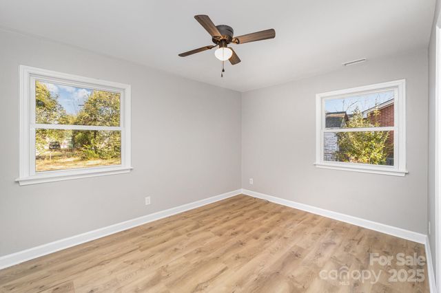 4209 Donnybrook Place, Charlotte, NC 28205