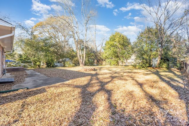 4209 Donnybrook Place, Charlotte, NC 28205