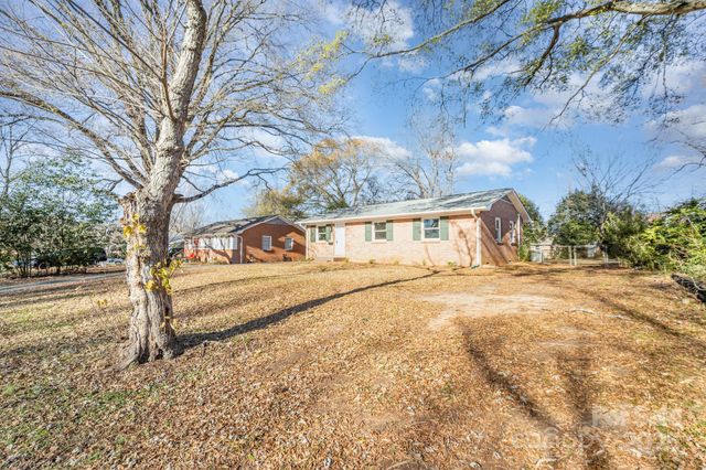 4209 Donnybrook Place, Charlotte, NC 28205