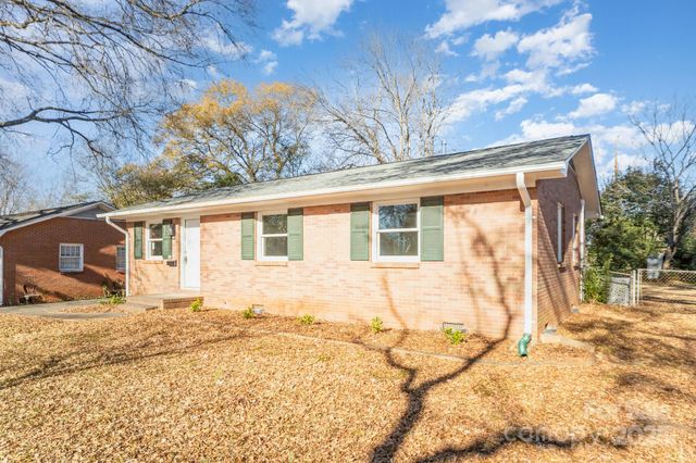 4209 Donnybrook Place, Charlotte, NC 28205