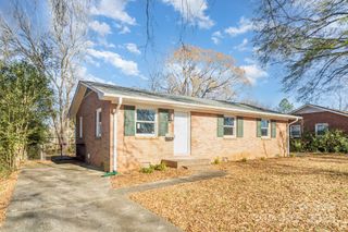 4209 Donnybrook Place, Charlotte, NC 28205