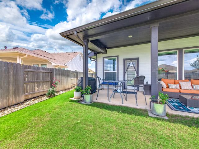107 Freeman Day DR, Bastrop, TX 78602