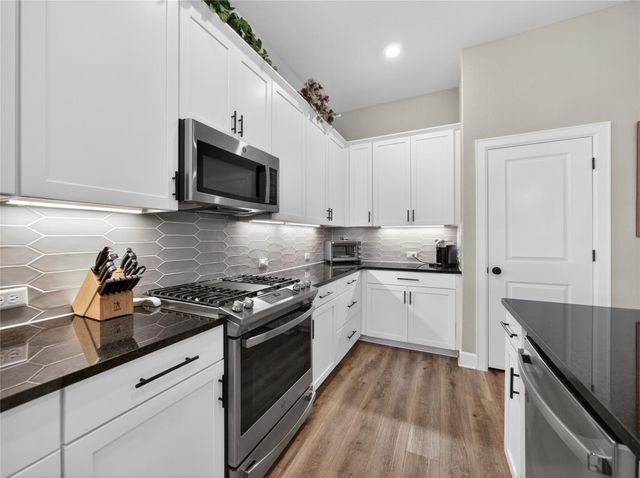 107 Freeman Day DR, Bastrop, TX 78602